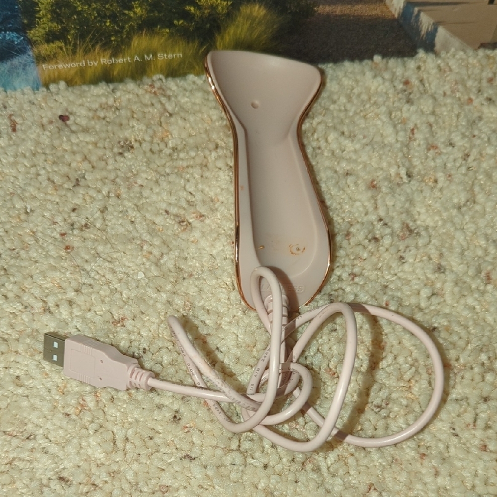 Rose Gold USB Charging Cable